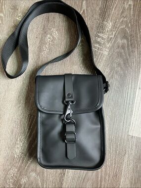 Rains Flight Bag
